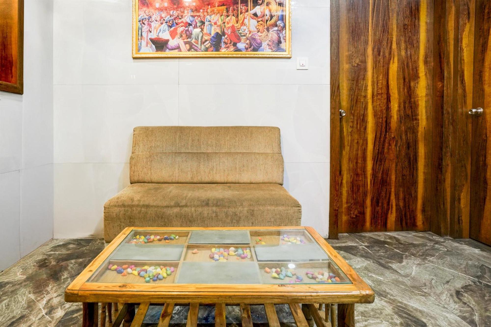 Super Hotel O Dombivali Formerly Pk Lodging Dombivli Ngoại thất bức ảnh